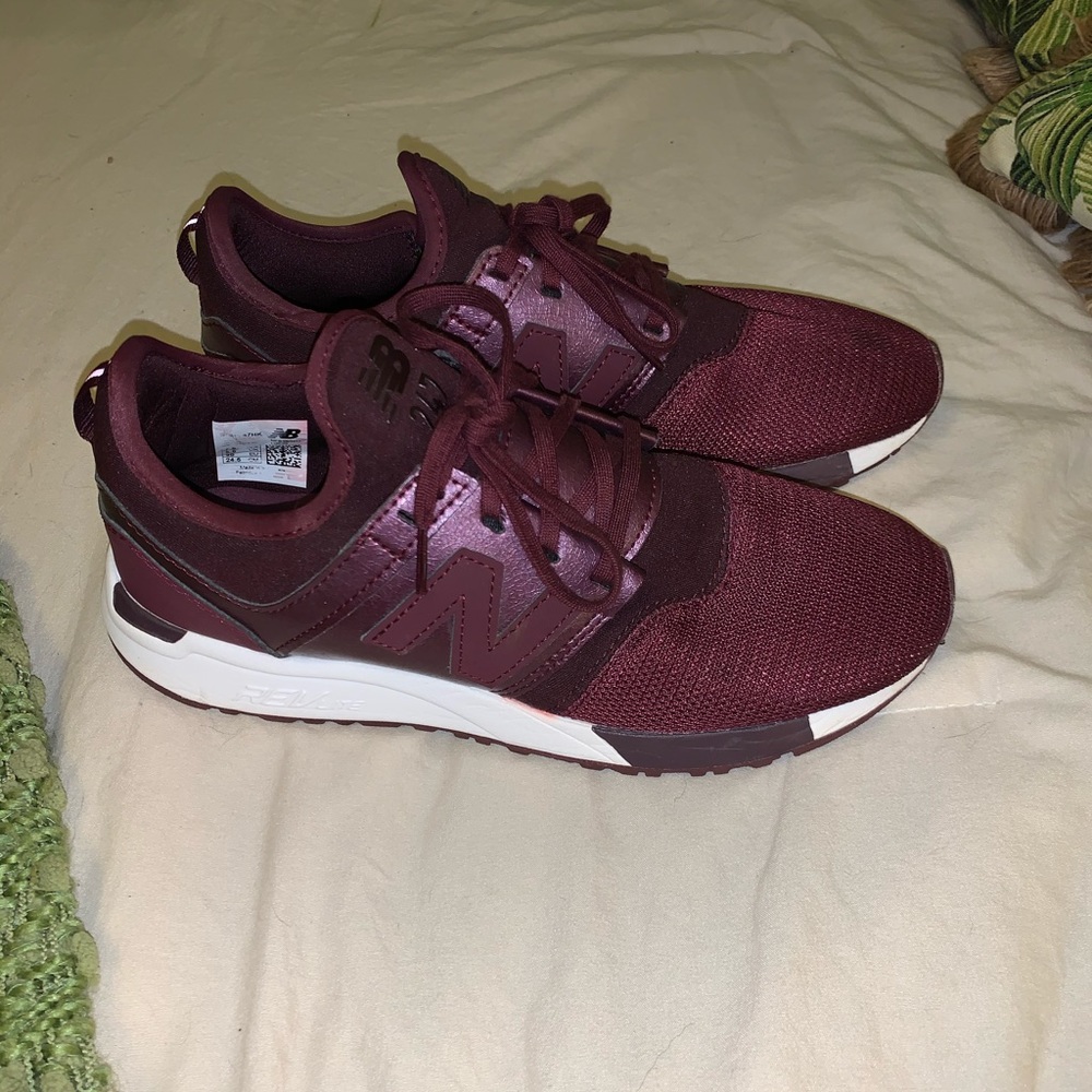 New Balance 247 REVLite shoes